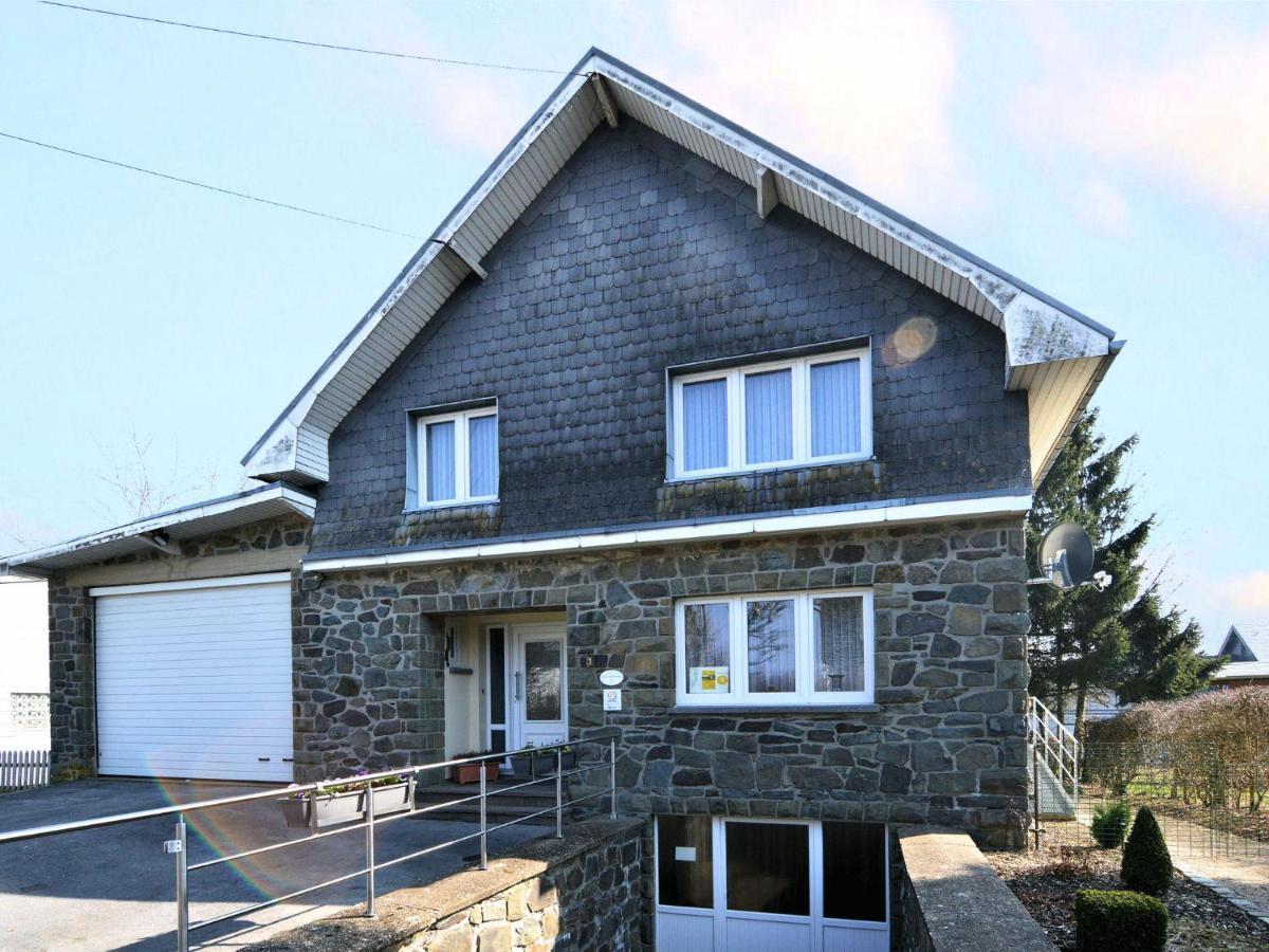 Traditional Holiday Home In B Tgenbach With Sauna Butgenbach Exteriör bild
