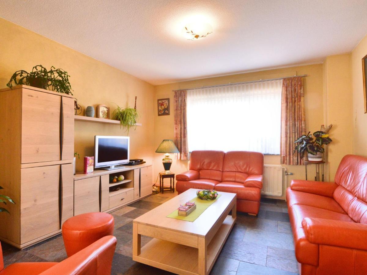 Traditional Holiday Home In B Tgenbach With Sauna Butgenbach Exteriör bild
