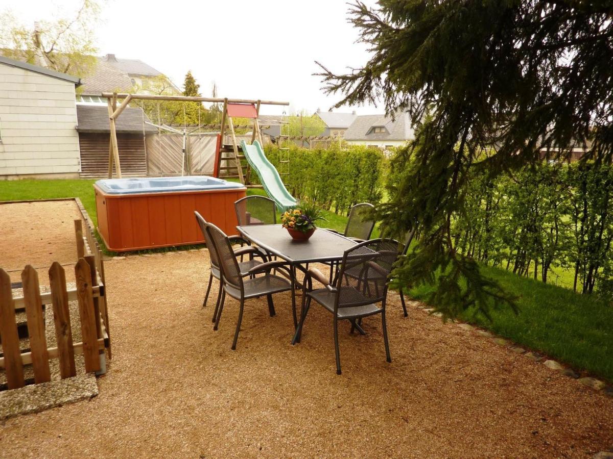 Traditional Holiday Home In B Tgenbach With Sauna Butgenbach Exteriör bild
